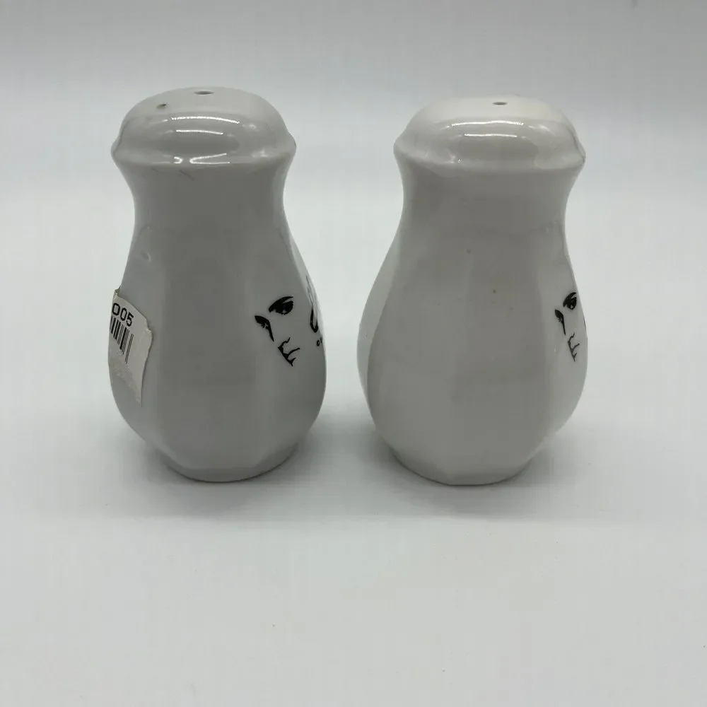 Vintage ELVIS‎ Presley Salt & Pepper Shakers White Ceramic With Face
